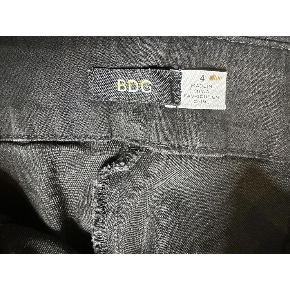BDG Urban Outfiters Cropped Flare Jeans Womens Size 4 Black Raw Hem Mid Side Zip - Picture 5 of 7